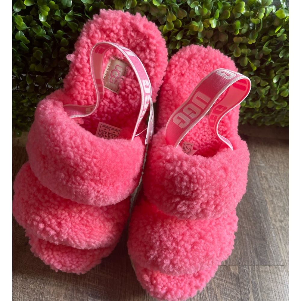 Ugg Slide NWT